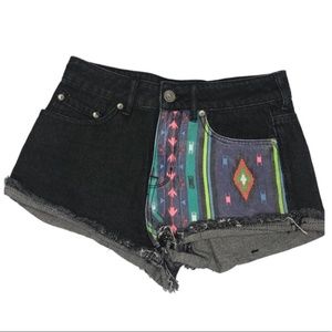Bullhead l destroyed cutoff denim high waisted